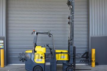   Aisle-Master 20SHE Articulating Mast Forklift