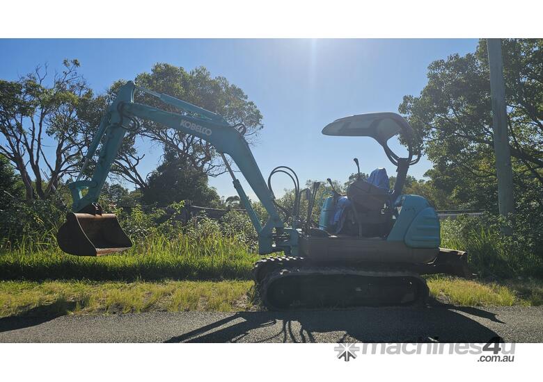 Kobelco SK025 2.5T Mini Excavator