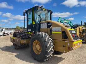 2010 Caterpillar Cp533e  - picture0' - Click to enlarge