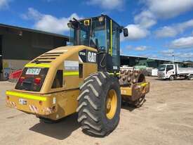 2010 Caterpillar Cp533e  - picture1' - Click to enlarge