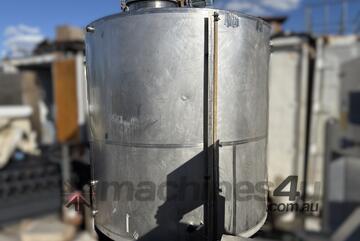 Tank Stainless Steel with agitator 2.3m wide x 3m high 9500 ltr