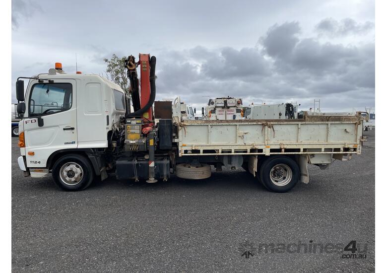 caption 2014 Hino 500 1124 Tipper With Crane