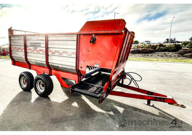 caption Buckton SD100 Sidefeed Silage Wagon