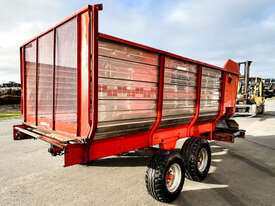 Buckton SD100 Sidefeed Silage Wagon - picture1' - Click to enlarge