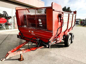 Buckton SD100 Sidefeed Silage Wagon - picture2' - Click to enlarge