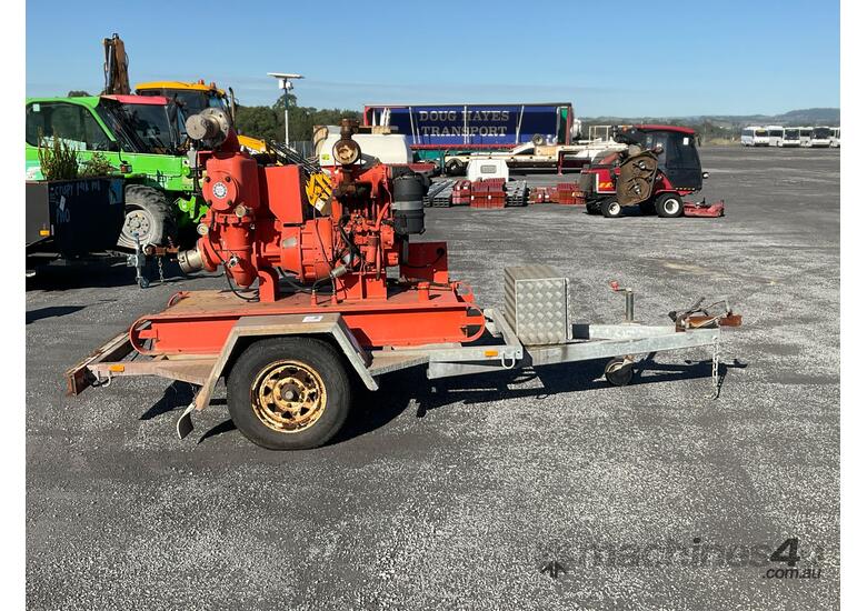caption 2009 Berwick Trailers Single Axle Pump