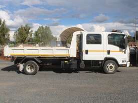 2017 Isuzu Npr 65 190 - picture0' - Click to enlarge