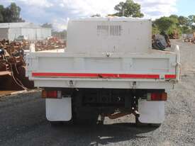 2017 Isuzu Npr 65 190 - picture2' - Click to enlarge