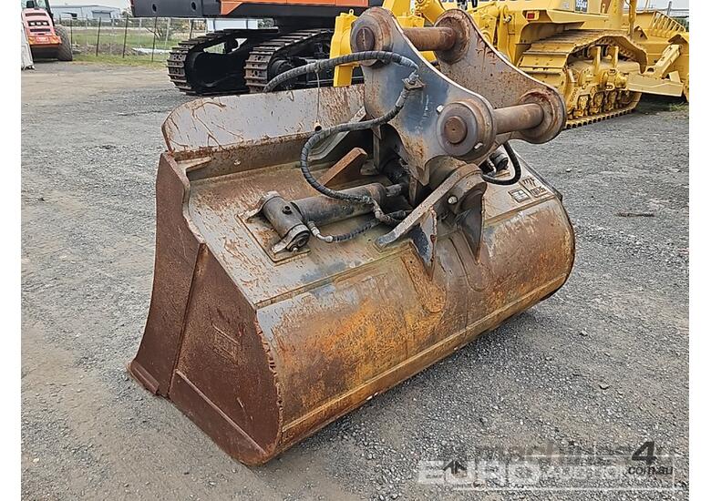 caption Hydraulic Tilt Bucket to suit 30T Excavator