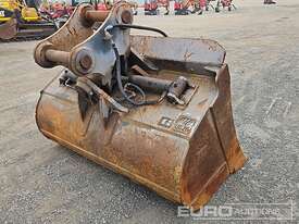 Hydraulic Tilt Bucket to suit 30T Excavator  - picture2' - Click to enlarge