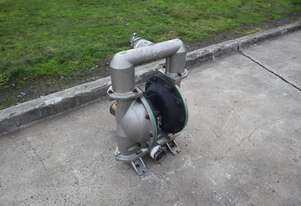 Air Operated Stainless Steel Diaphragm Pump - ARO 666321-244-C