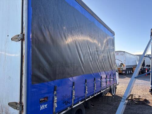 caption 2002 Isuzu NQR 450 Long Curtainsider