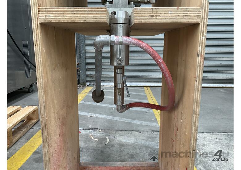 caption DETE DX30 GA Commercial Spray Applicator Unit