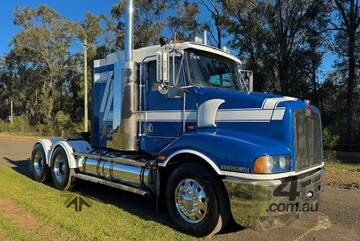 2010 Kenworth T402 IT Bunk, Cummins ISX, 465k kms on crate motor, 18sp