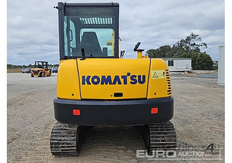 Komatsu PC56-7 