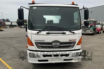 2015 Hino FG1J Cement Agitator