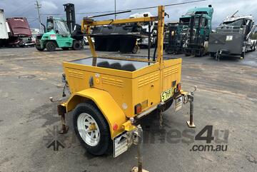 2006 Sykes TLT Single Axle Traffic Light Trailer Combination