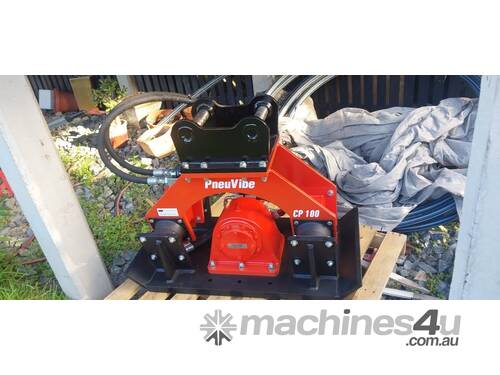 CP100 PneuVibe Hydraulic compaction plate