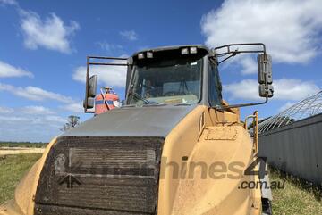 2002 Case 325 Articulated Dump Truck