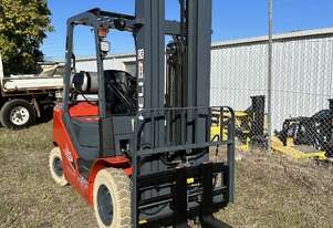 HELI CPQYD25-RC1H/ZSM600-SSFP 2.5 Ton 6m Mast Forklift