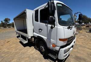 Ud Rigid Curtainsider Truck