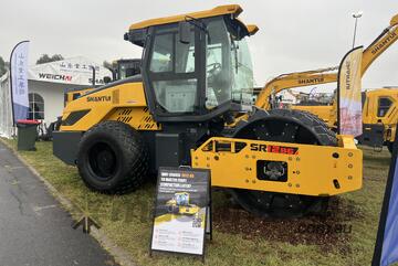 Shantui SR12-B6 Single Drum Roller