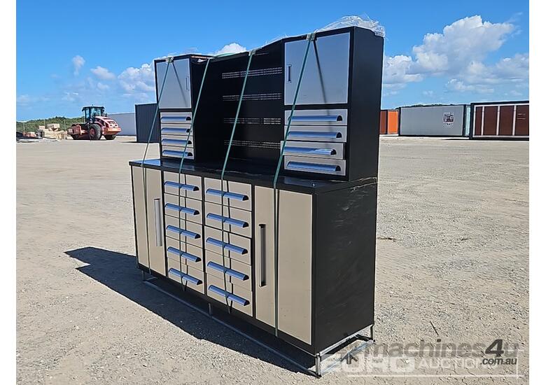 Unused 2.1m Work Bench/Tool Cabinet, 18 Drawers 