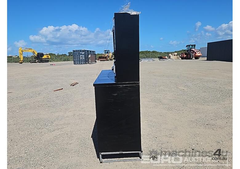 Unused 2.1m Work Bench/Tool Cabinet, 18 Drawers 