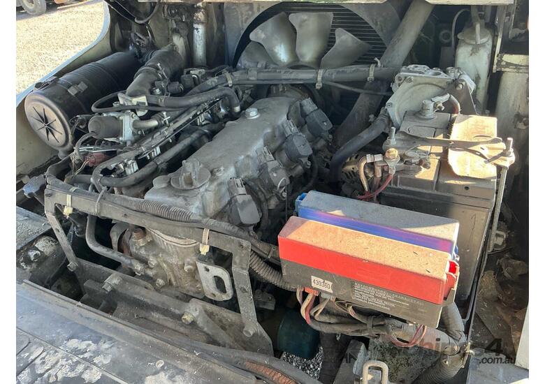 Nissan UG1F2A30DU Forklift