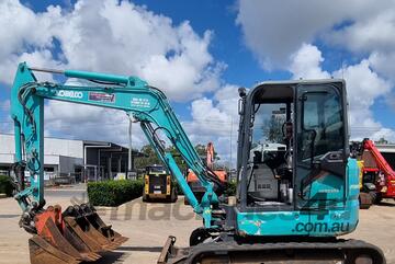 2021 Kobelco 5t Excavator with Tilt Hitch