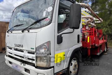 2011 ISUZU NQR 450 CONCRETE PUMP TRUCK