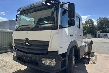 Mercedes - Benz 1630 dual cab (cab and chasis)