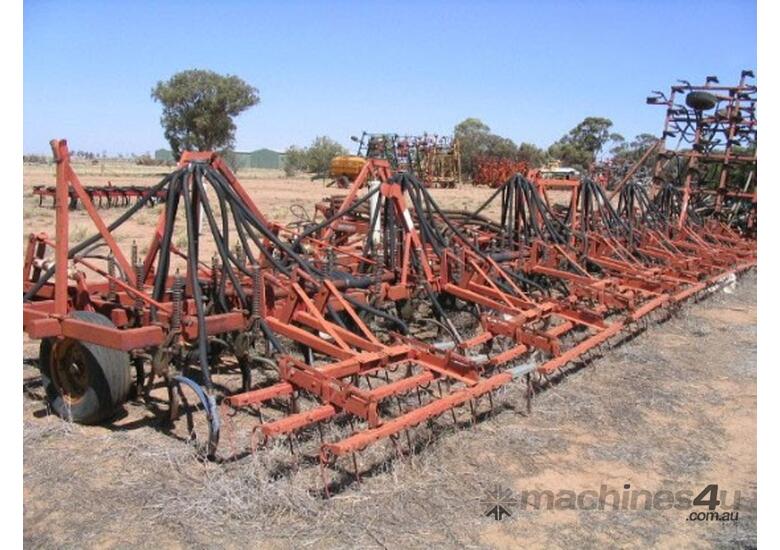 caption Morris CHALLENGER II Cultivators Tillage Equip