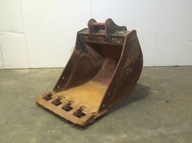 700MM GP BUCKET WITH SAND BLADE 7-10T EXCAVATOR - picture0' - Click to enlarge