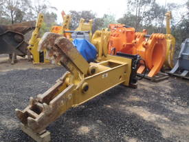 Excavator Pulveriser Crusher Rotating CR17 - picture0' - Click to enlarge