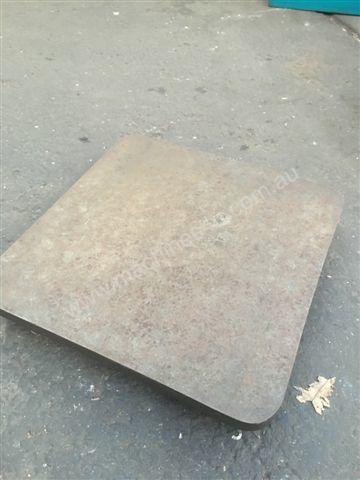 caption Surface Plate