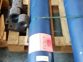 Well Mount TIpping Hoist FS4-172-6246 END OF LINE - picture2' - Click to enlarge