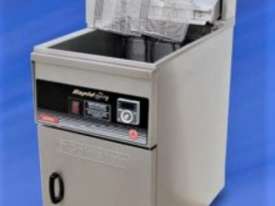 Goldstein Electric Deep Fryer 800 Series - picture0' - Click to enlarge