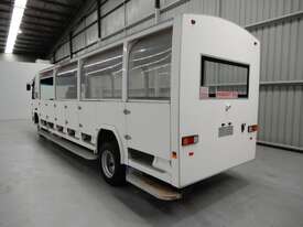 Varley  Safari  Coach Bus - picture0' - Click to enlarge