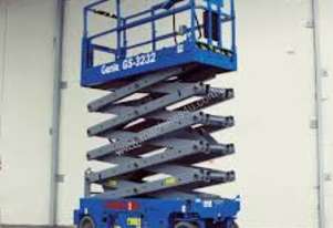 NEW GENIE 32FT NARROW ELECTRIC SCISSOR LIFT