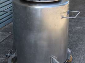 Stainless Steel Mobile Tank - picture0' - Click to enlarge