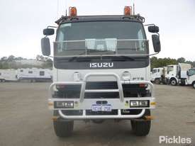 2005 Isuzu FTS 750 - picture1' - Click to enlarge