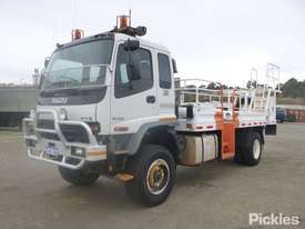 2005 Isuzu FTS 750 - picture2' - Click to enlarge