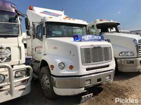 1996 Freightliner FL112 - picture0' - Click to enlarge