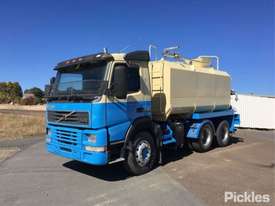 2002 Volvo FM12 - picture2' - Click to enlarge