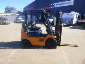 2003 Toyota 42-7FG18 1.8 Tonne LPG Container Mast Forklift - picture2' - Click to enlarge