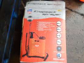 16lt Backpack Sprayer - picture0' - Click to enlarge