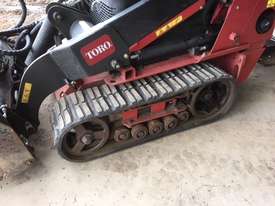 2014 TORO TX525 MINI LOADER - picture2' - Click to enlarge