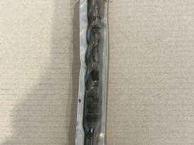 Makita Drill Bit 18 mm, 210 mm length D-00717 - picture0' - Click to enlarge