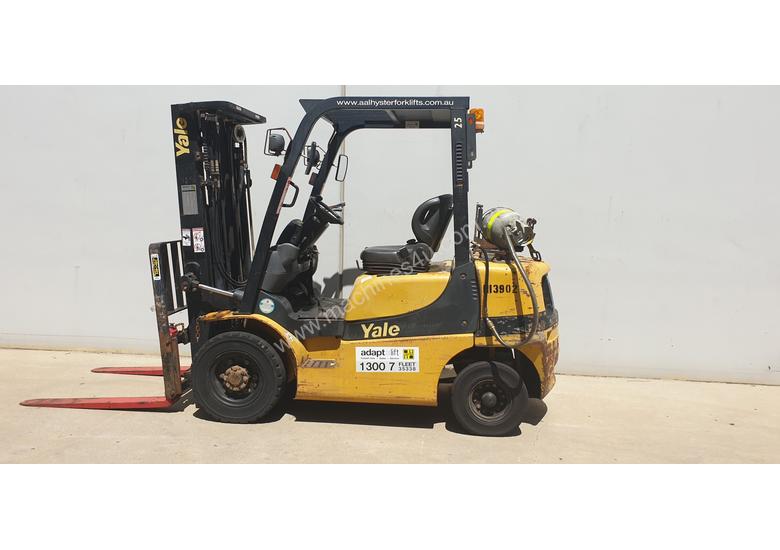 caption 2.5T LPG Counterbalance Forklift